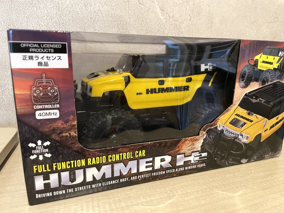 HUMMER H2 Full Function Radio Control Car Monster Truck Yellow Scale 1:24 - Image 2 of 4