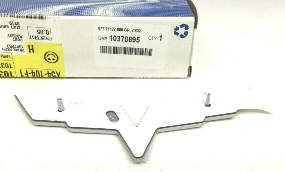 Chevrolet Corvette 2005-2008 parachoques delantero parrilla central bandera emblema insignia OEM Foto 4 de 4