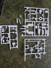 Revell 57 Chevy Bel Air Engine Parts 125 Stk J62