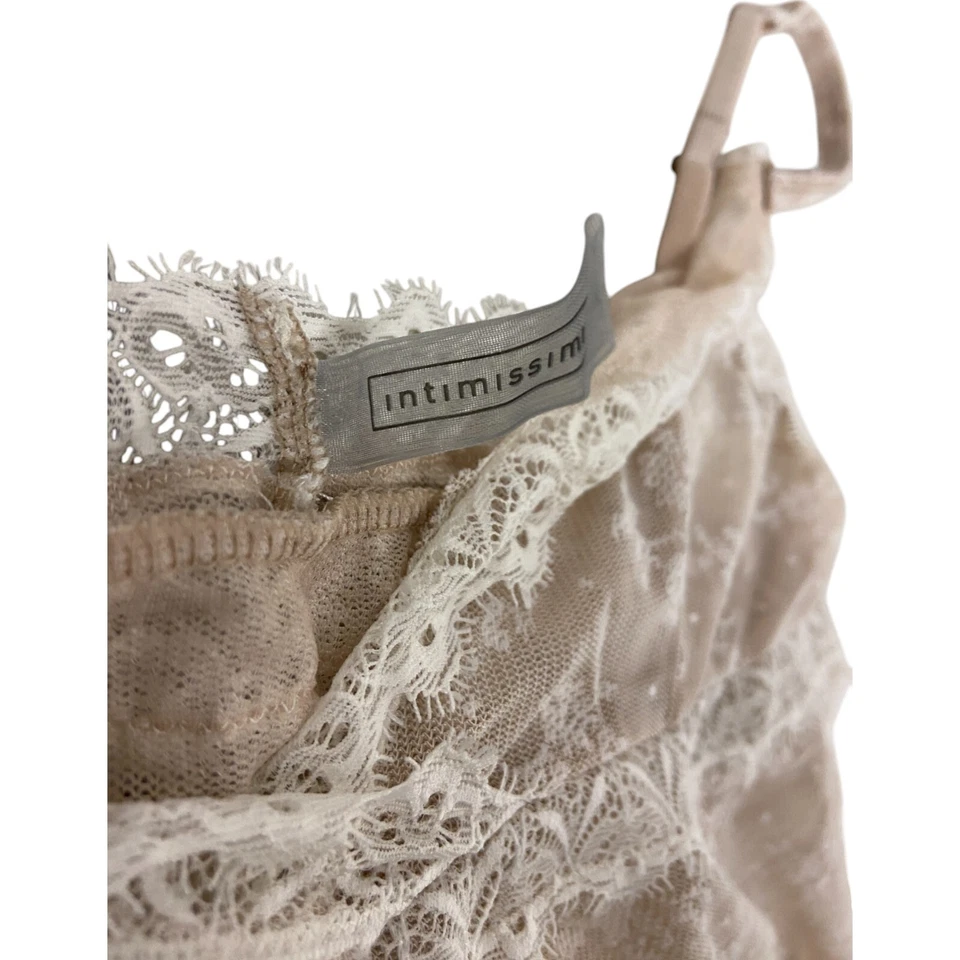 Vestido para dormir Intimissimi para mujer mediano beige encaje crochet floral sin mangas Foto 2 de 4