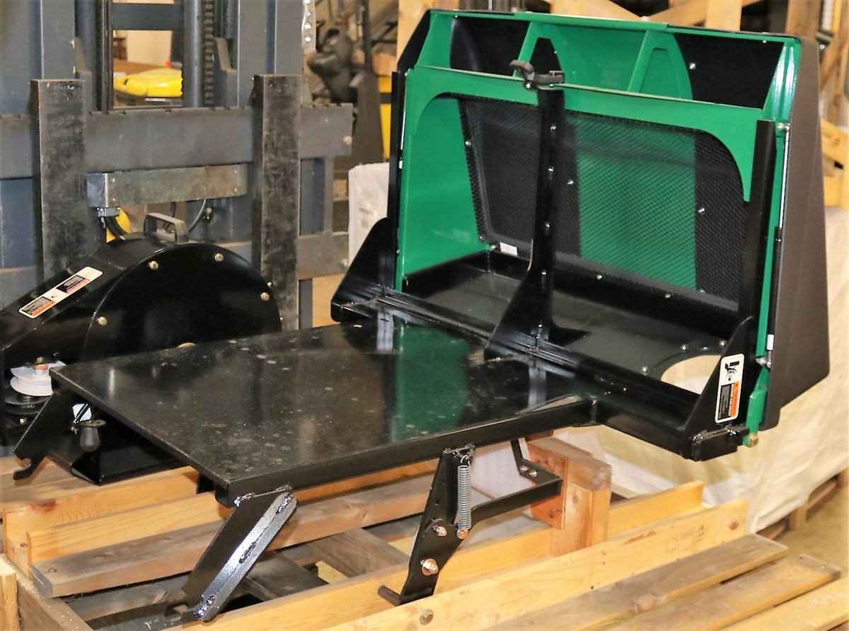 New Bob-Cat Bobcat Mower 970513 Boss-Vac 8 BU 2 Bag Collection