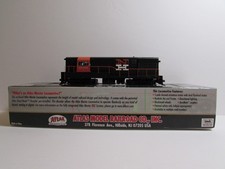 Atlas HO with DCC H16-44, New Haven McGinnis with Porthole Window, Unnumbered