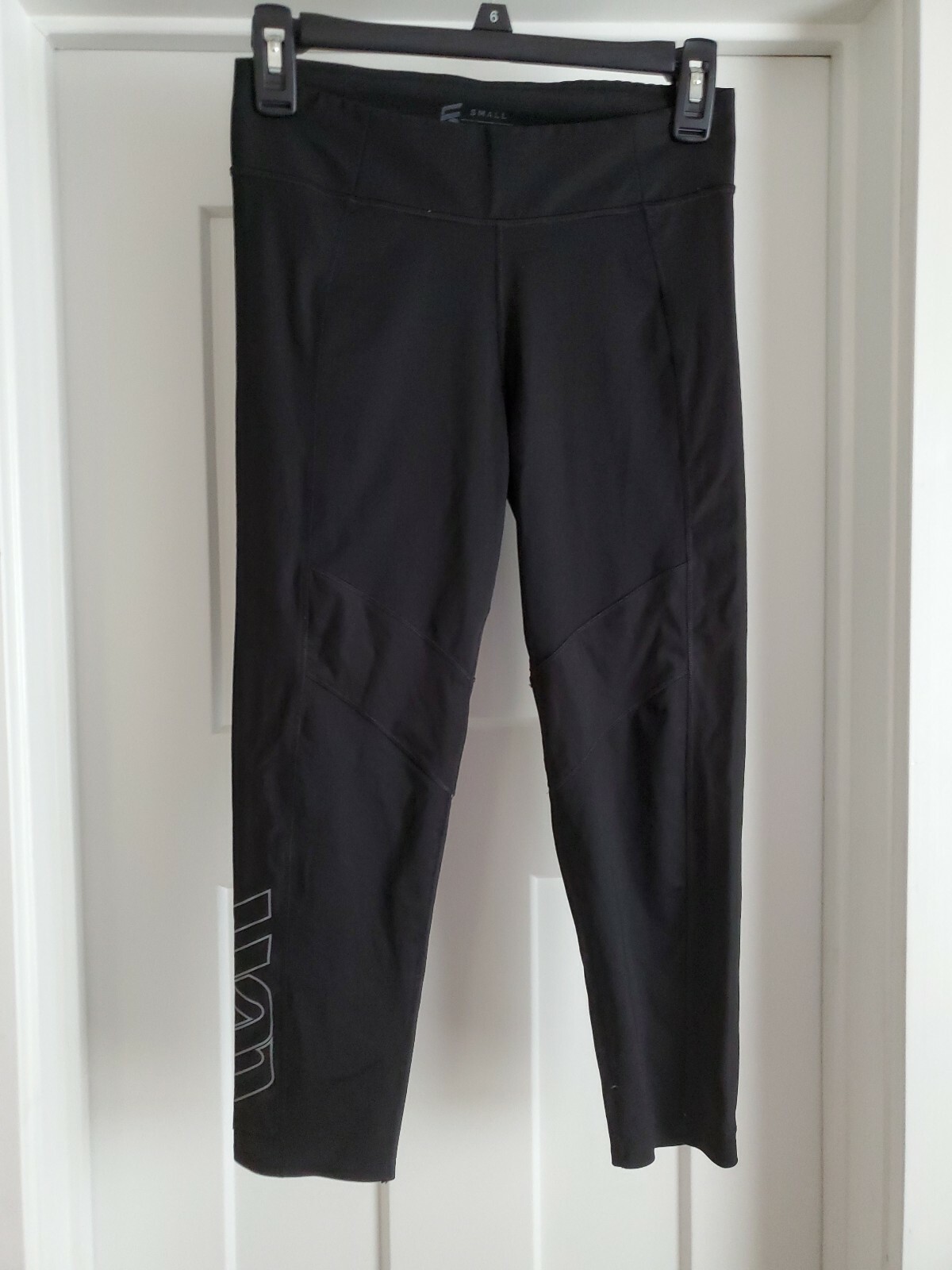 Second Skin Solid Black Compression Crop Leggings… - image 1