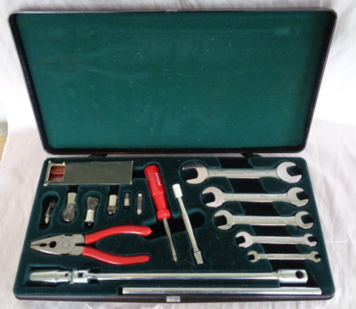excellent used JAGUAR XJS XJ6 xj12 xj40 tool kit box JLM1857 or
