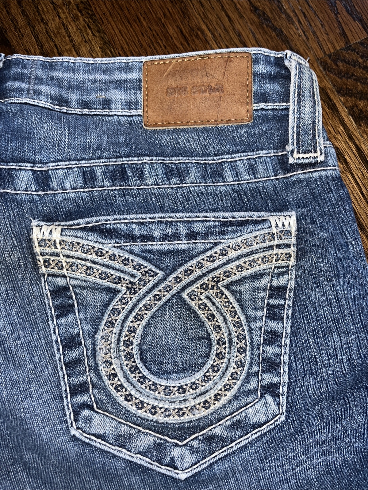 Big Star Womens Denim Shorts Mid Rise Blue Size 28 (actual 30x11) - View 2