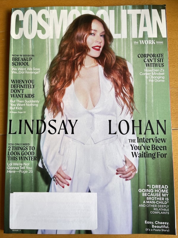 COSMOPOLITAN MAGAZINE Dec. 2022 The WORK ISSUE 7 ~ Lindsay Lohan COVER Cosmo NEW