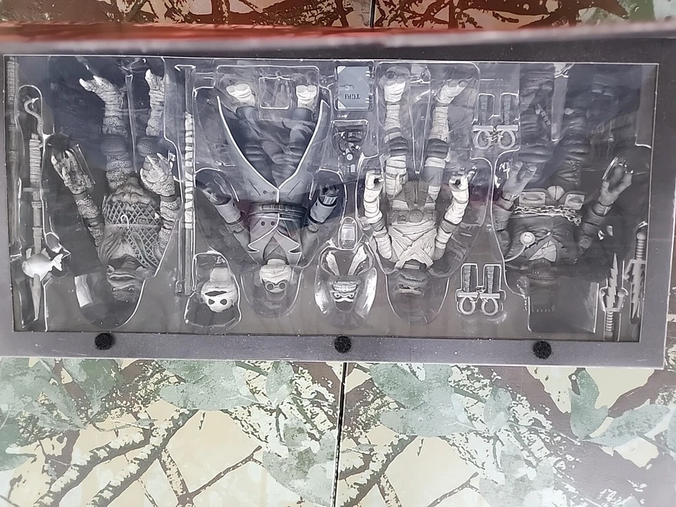 TMNT x Universal Monsters ~ Mutant Monster Mash Ultimate Figura de Acción Paquete de 4 Foto 2 de 4