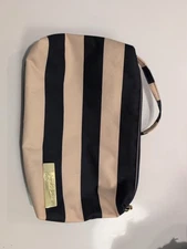 Ju-Ju-Be JJB Pouch Measures 8.5 x 5.5 Inches