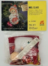 LeeWards 1975  "Mrs. Claus" Ornament Kit Art No. 16-47585 (1244) BB*