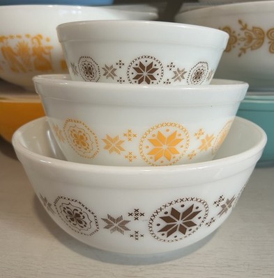 Vintage Pyrex 401 402  403 Town & Country Mid century Mixing Bowls Set Vintage
