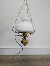 Plafoniera a sospensione vintage in ottone stile lanterna e paralume opalino - arredamento casa