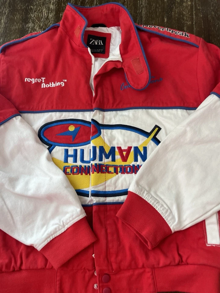 Novo! Jaqueta de Moto Zara Tamanho Grande Pesada Bordada Conexões Humanas Logotipos - Imagem 2 de 4
