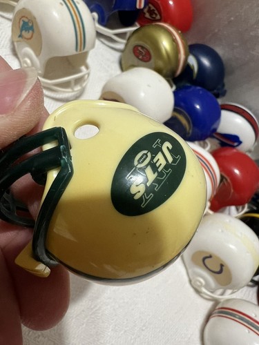 Vtg. NFL Football Teams Collectible Mini Helmet Set (Qty.32) + BONUS - Picture 11 of 15