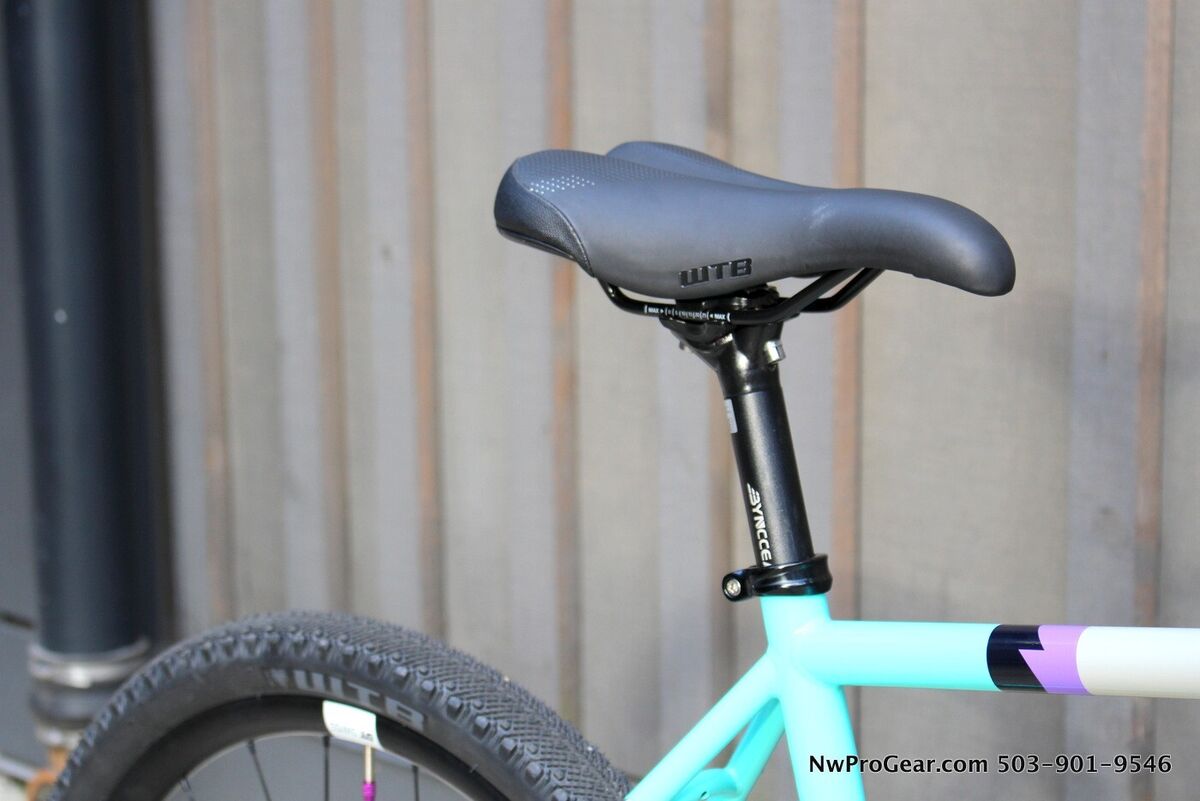 All City Gorilla Monsoon Shimano Deore Hydro Disc 52cm All City Gorilla Monsoon Shimano Deore Hydro Disc 52cm