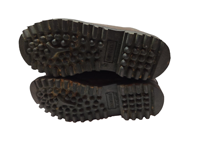 Baskets montantes en cuir de vachette camouflage à talon plat et à