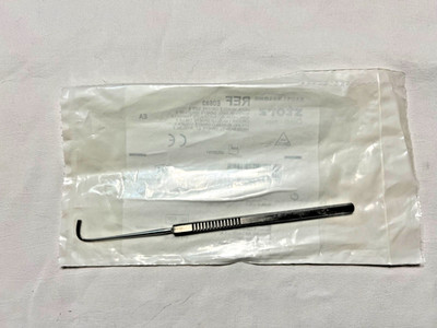 Storz Bausch & Lomb E0593 Graefe Strabismus Flattened Hook Size #3 10mm X 5.7''