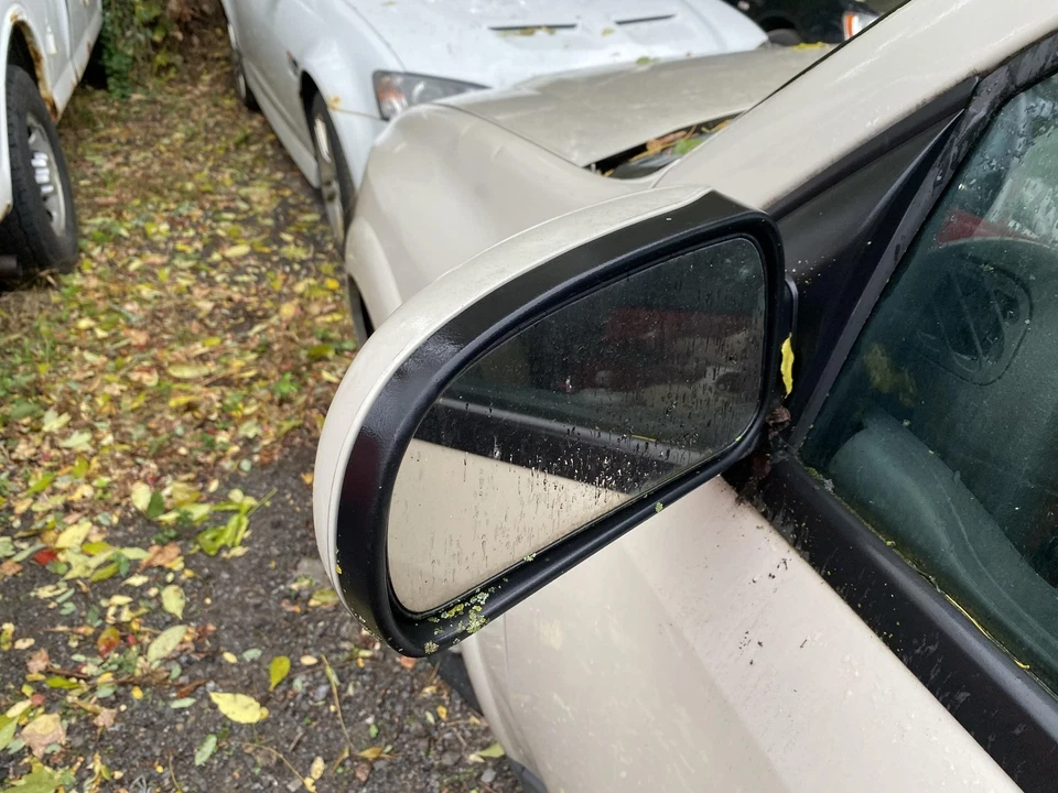 08 09 Espejo de puerta lado conductor izquierdo SAAB 9-7X Foto 3 de 4