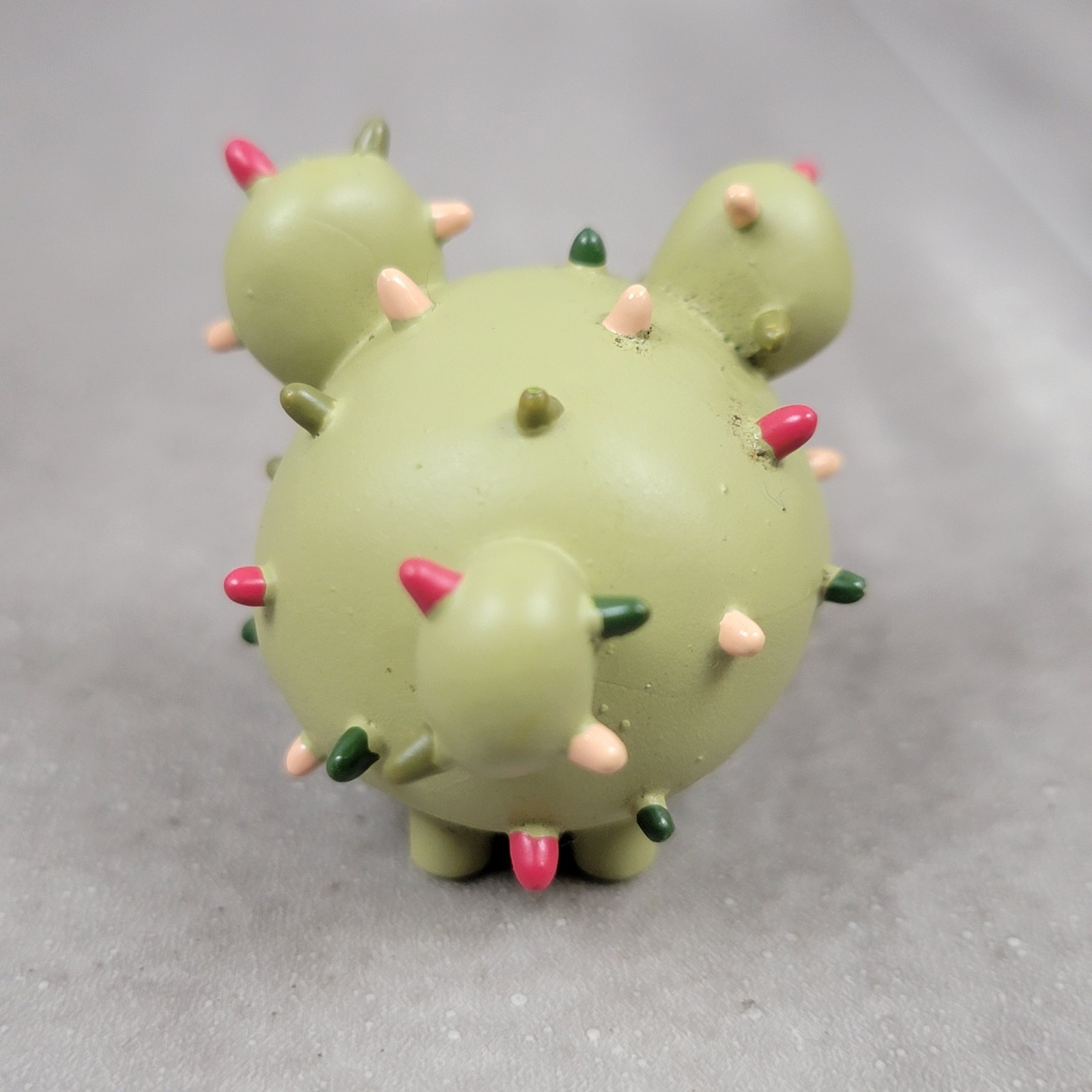 Tokidoki Cactus Pups 1"  Mini Figures 2007 StrangeCo Set Of 6 (1 Accessory)