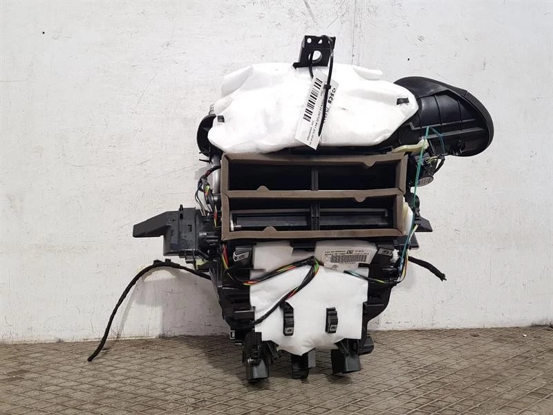 2014-2020 MK1 CITROEN C4 CACTUS HEATER BOX UNIT HOUSING WITH MATRIX 1.6 DIESEL - Image 4 of 4