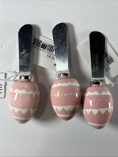Set Of 3 The Farmhouse NEW Dolomite Easter Egg Cheese Spreaders