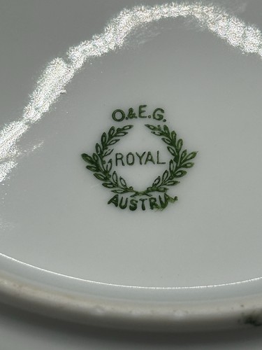 O. & E.G. Plato de almuerzo Royal Austria borde festoneado amapola roja 7,75” rosa RARO - Imagen 3 de 10