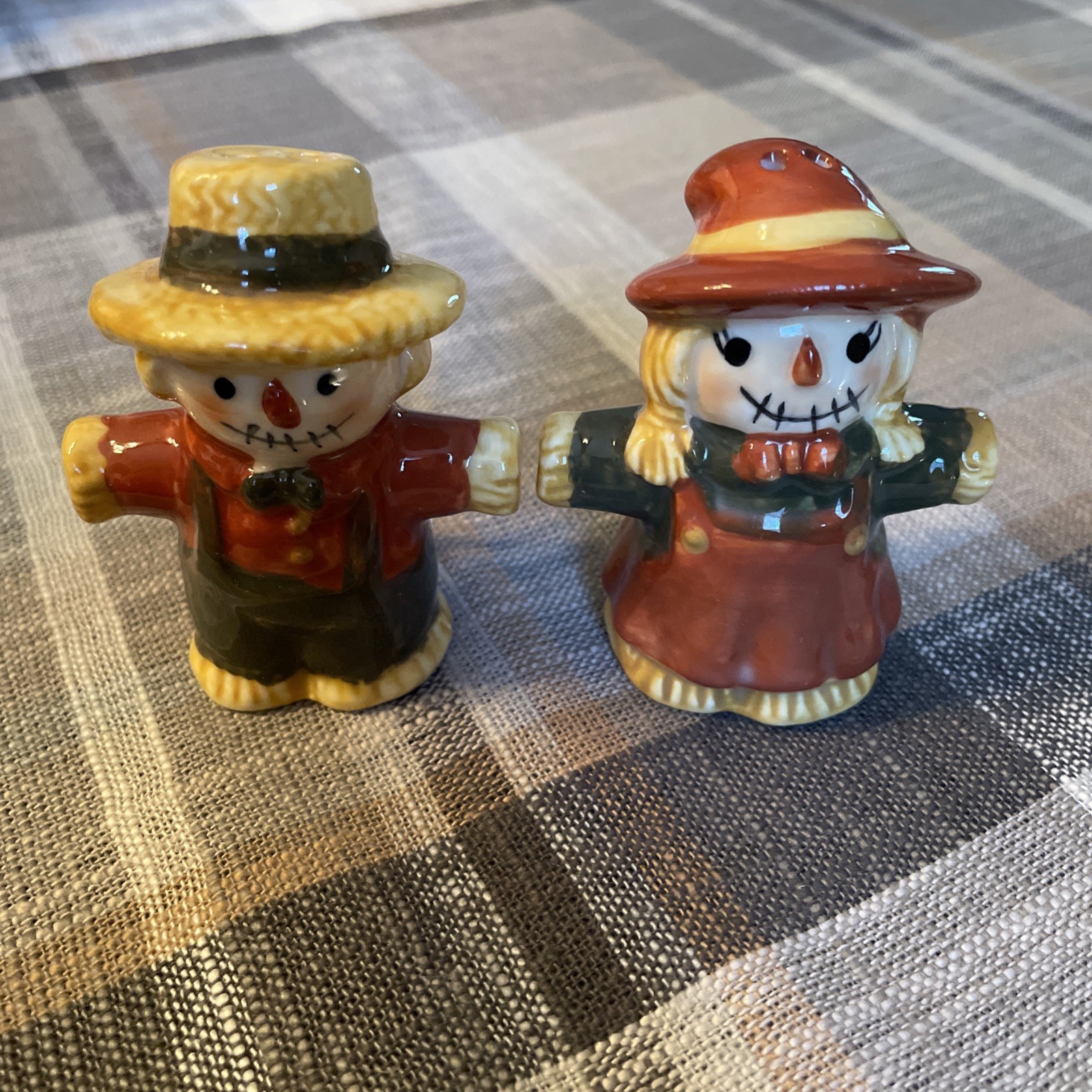 Cracker Barrel scarecrow salt and pepper shaker set 2025 new Harvest Fall%