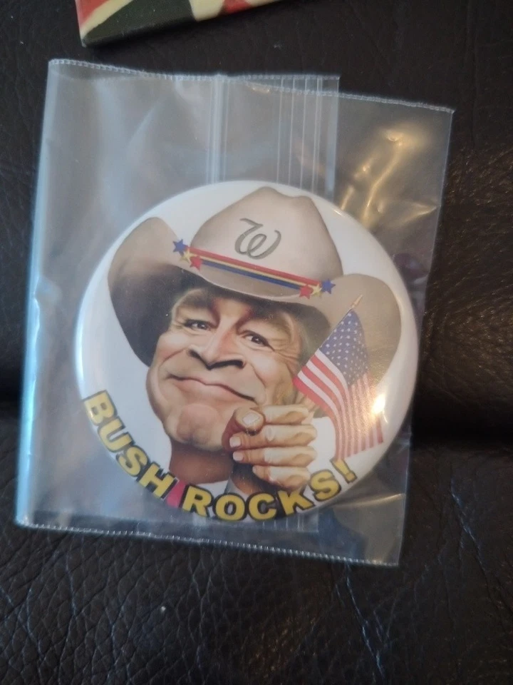 George W Bush Presidential Campaign Buttons Set Of 22 Plus 1 Duplicate - Image 3 of 4