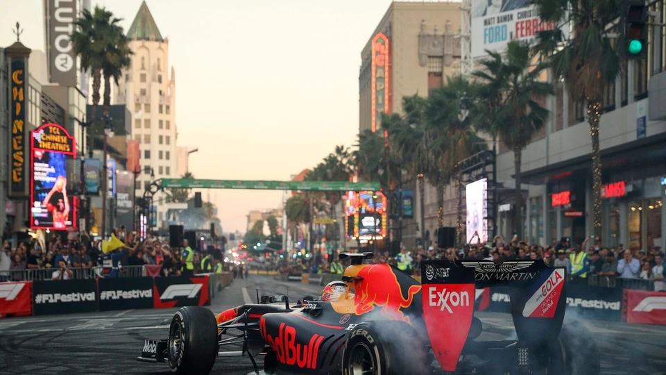 F1 Hollywood Festival 2019 Banner - Image 2 of 4