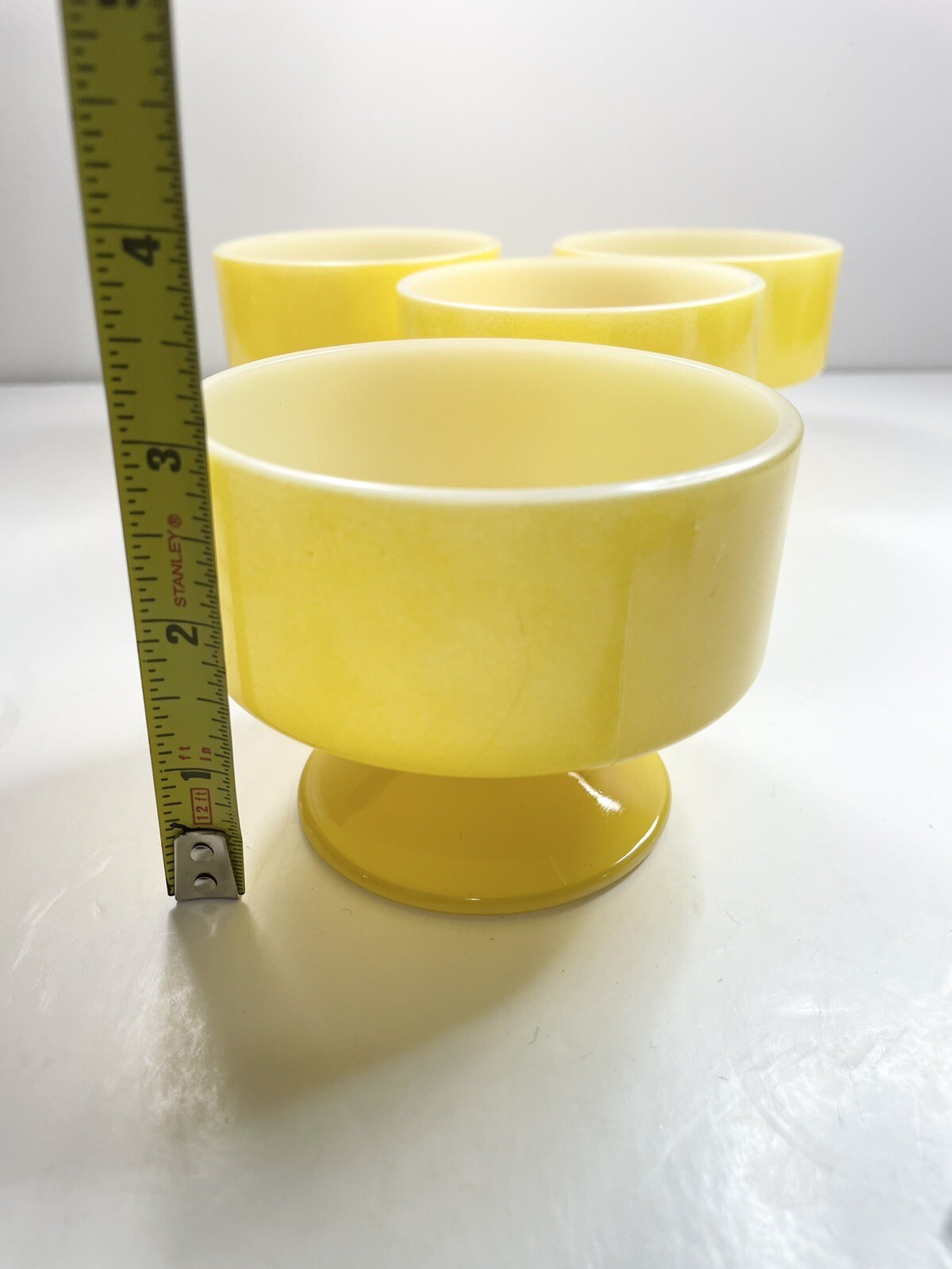 Vtg Federal Glass Set Of 4 Yellow Dessert Cups Ice Cream Bowls Retro