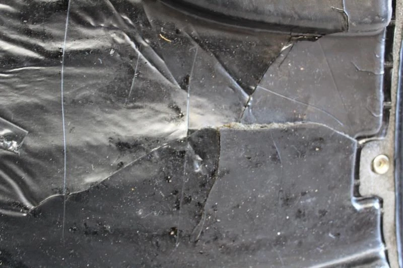 1986 1987 1988 1989 MERCEDES 420SEL RIGHT PASSENGER FRONT CARPET BLUE 1266846029 - Image 3 of 4