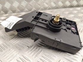MERCEDES CLS320 3.0L CDI 2005-2010 FUSE BOX 2119820402