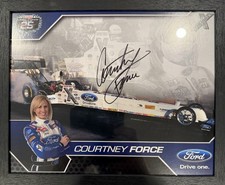 Photo encadrée Ford NHRA Dragster signée Courtney Force