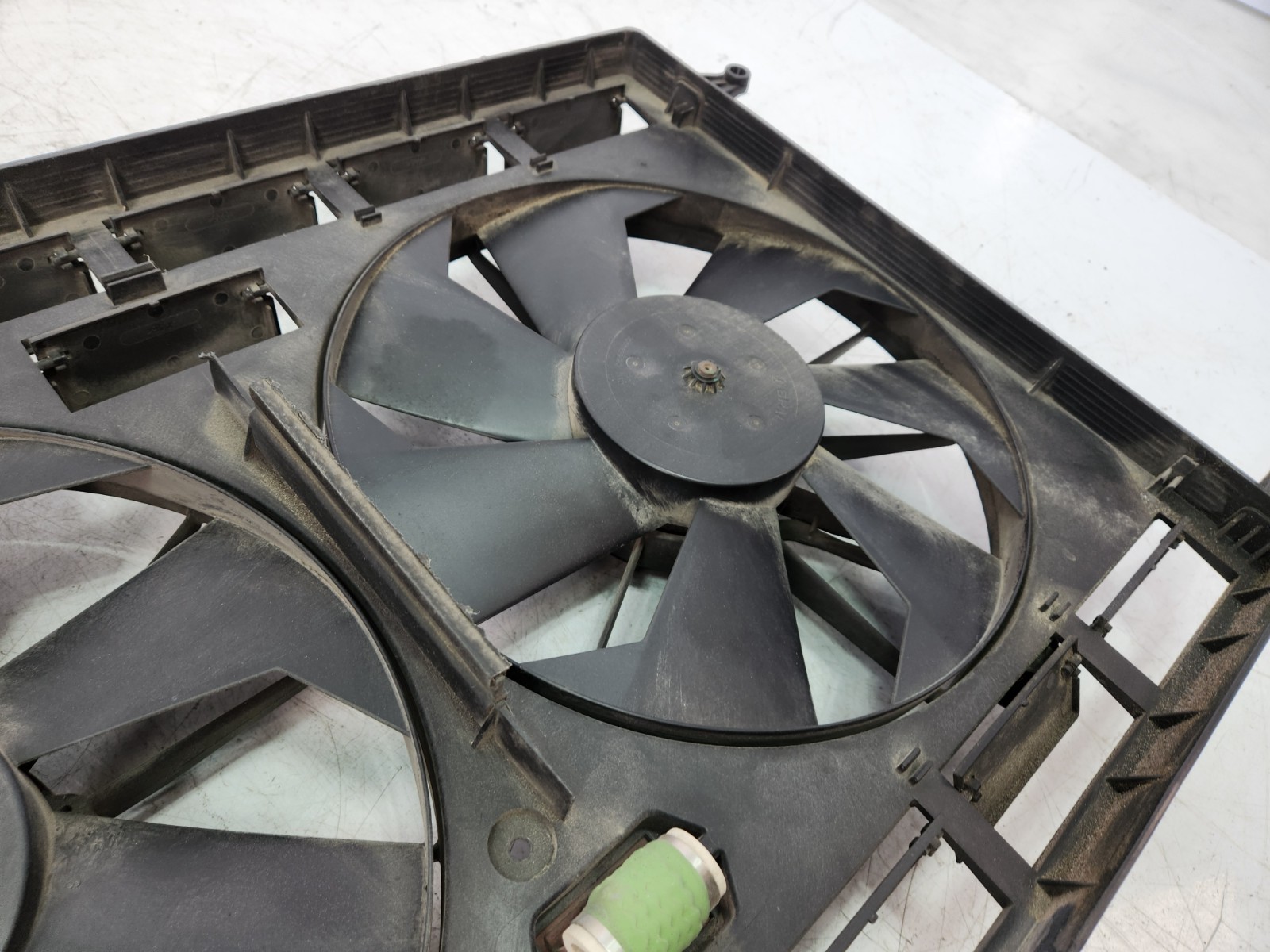 ✅ 2009-2019 OEM Maserati GT M145 4.7L Engine Radiator Cooling Fan Assembly 51k