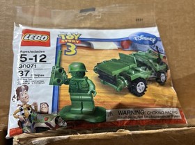 Lego 30071 - Toy Tory 3 - Army Jeep polybag from year 2010 - brand new sealed 