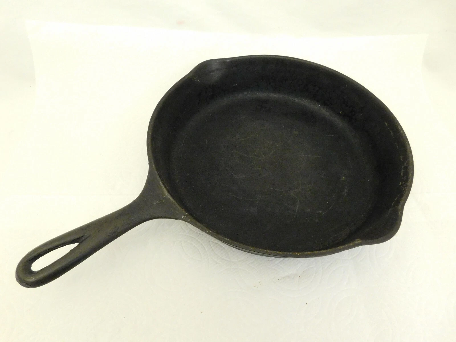 WAGER SIDNEY O 8 CAST IRON FRYING PAN 11" WIDE