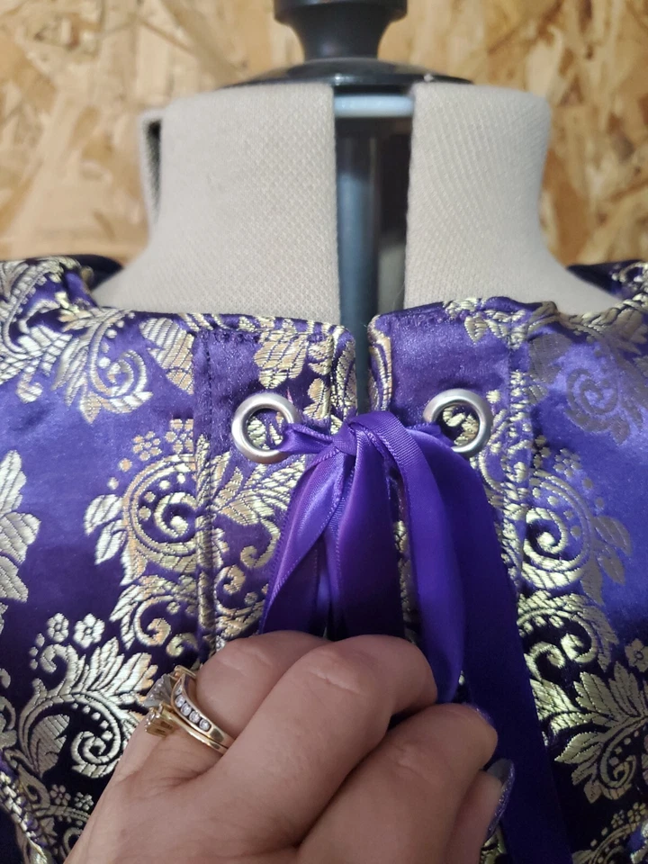 Vestido de princesa renacentista/medieval para niñas talla 8 Foto 3 de 4