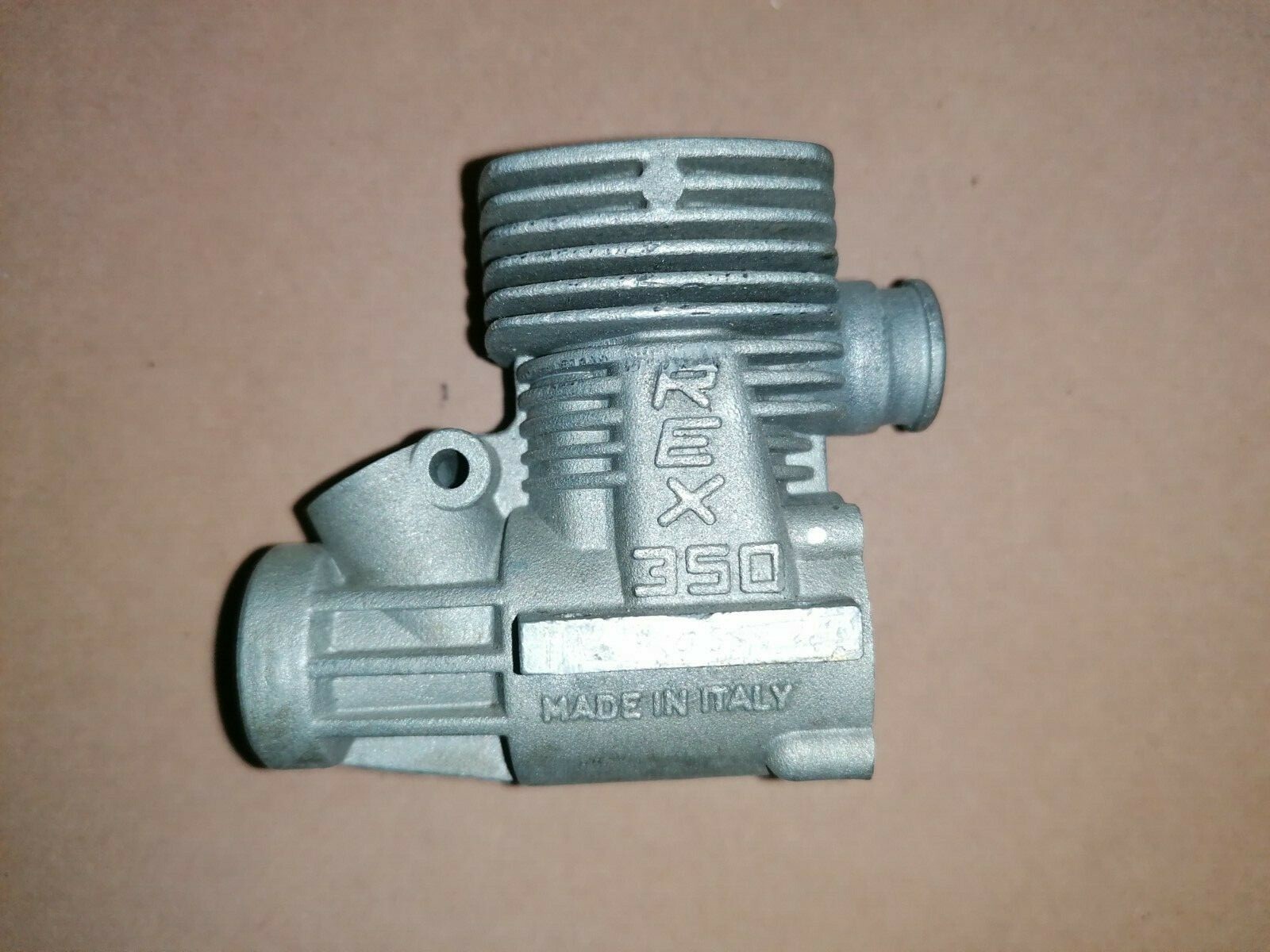 Foto 1 di 4