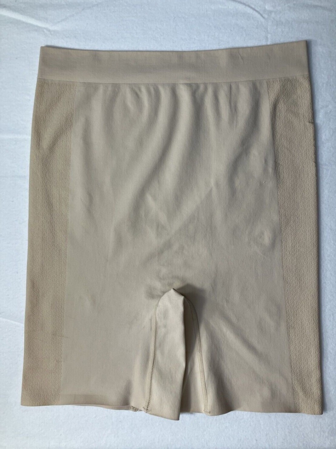 NWOT Wacoal Women's M/6 Keep Your Cool Shaping Thigh Slimmer Shapewear