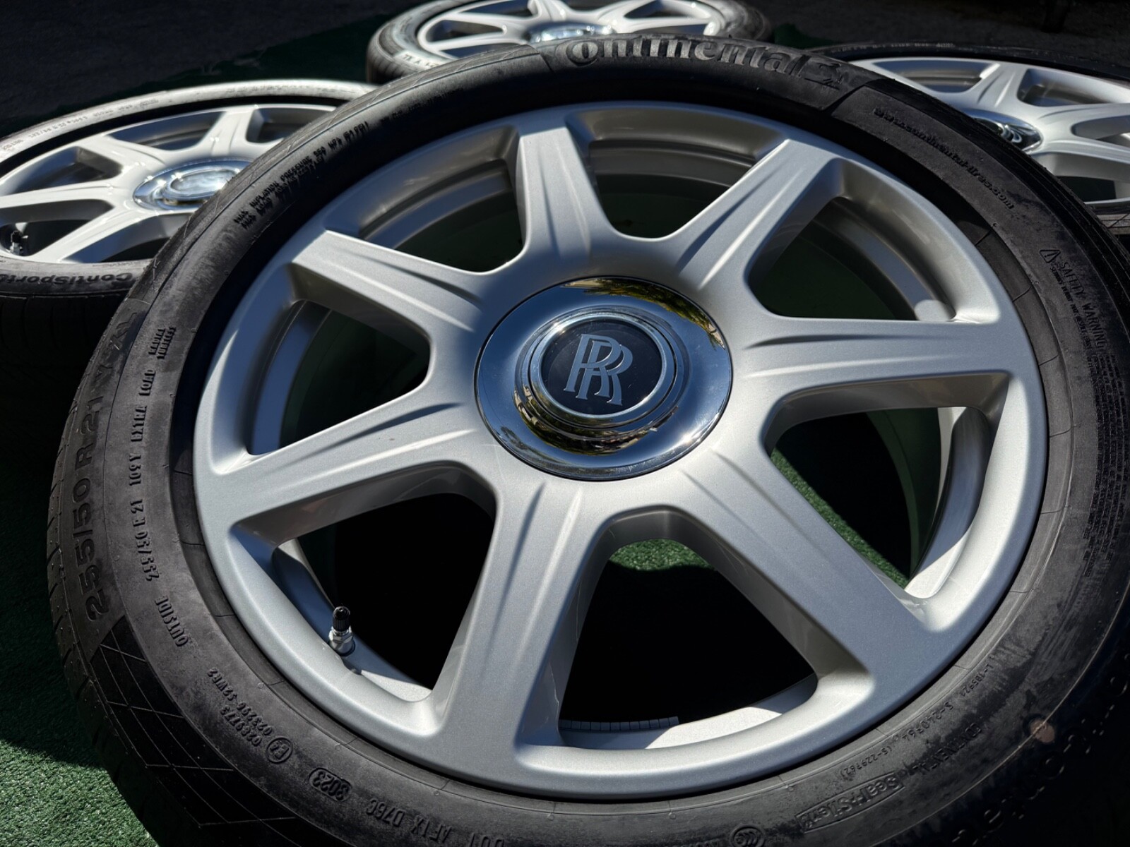 Rolls-Royce 21" OEM Phantom Wheels and Tires 2003-2017 Rolls-Royce Phantom VIDEO