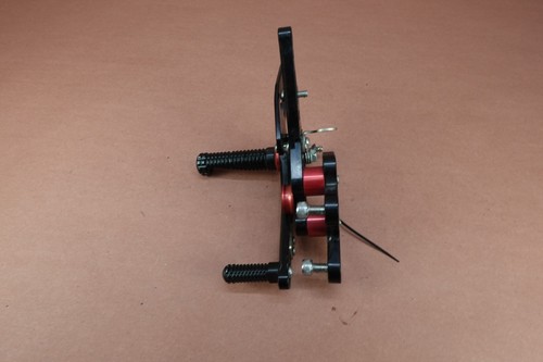 2008-2009 SUZUKI GSXR 600 R6 ARASHI RIGHT FRONT FOOT REST PEG STEP PEDAL SET - Picture 7 of 12