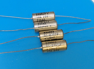 Lot of 4 Vishay Sprague M39003/01-2301J 100uF 20V Hermetic Tantalum Caps