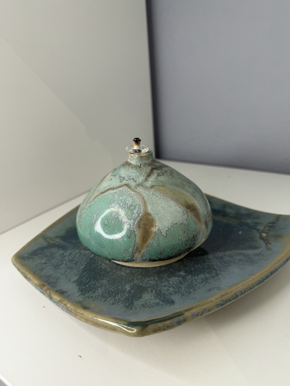 JT British Columbia Studio Pottery Oil Lamp & Under Plate Teal Crystalline Glaze thumbnail 2