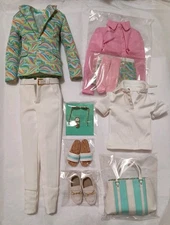 Poolside Paramour Sergio Silva Complete outfit Poppy Parker In Palm Springs 2022