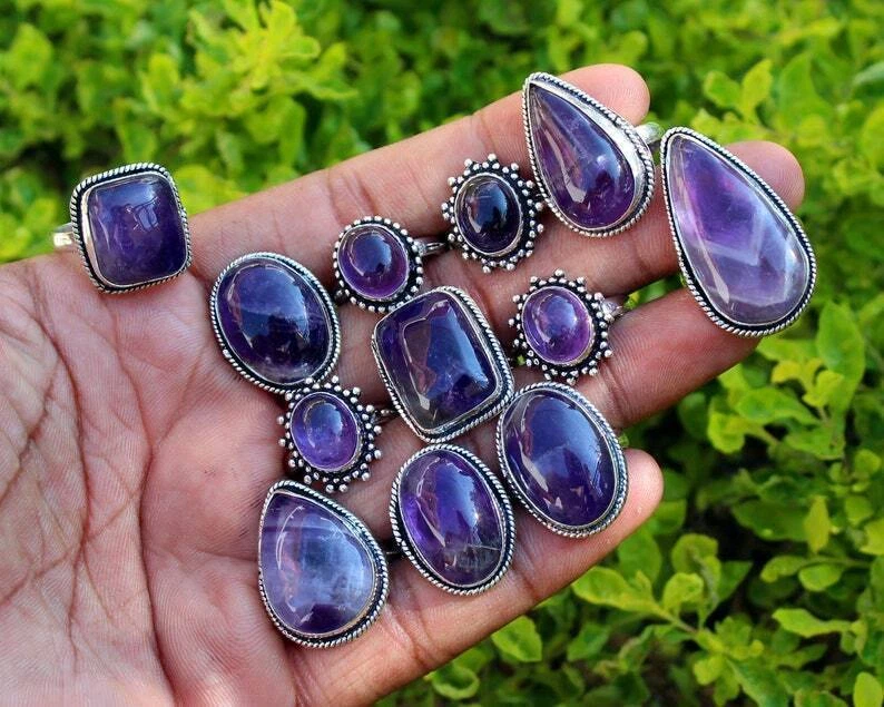 Piedras preciosas de amatista púrpura enchapadas en plata de ley 925 al por mayor anillo de lujo joyería Foto 3 de 3