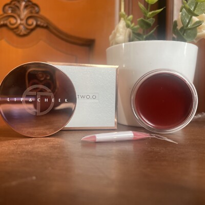Creme Mon Lippenstift lang anhaltend wasserfest intensiv und glänzend