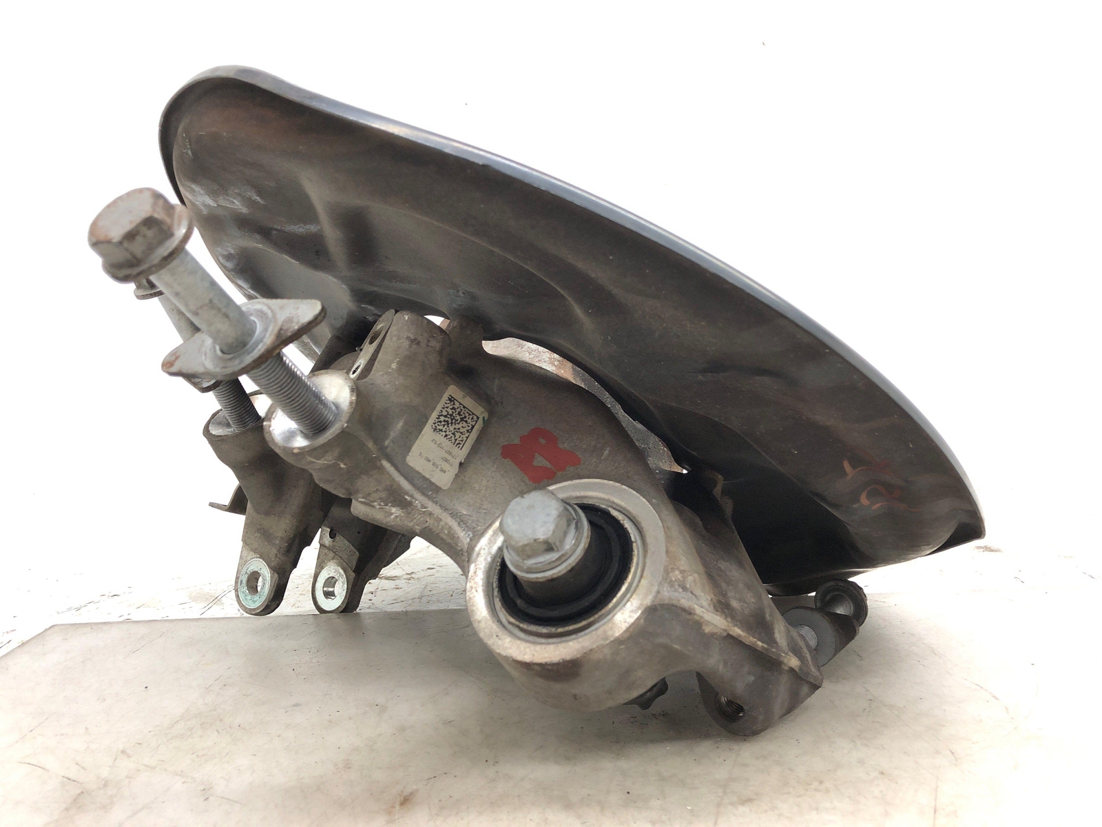 2016-2020 BENTLEY BENTAYGA RIGHT REAR SPINDLE KNUCKLE WHEEL BEARING HUB OEM 2019