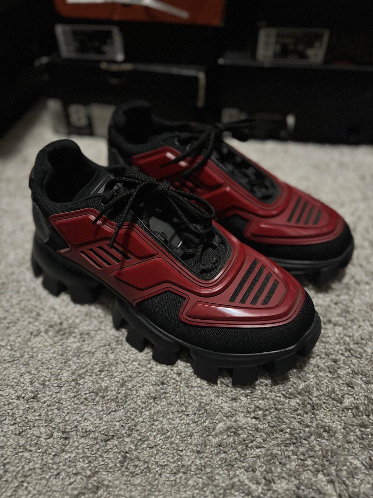 Prada Cloudbust Thunder Sneakers nere e rosse UK 7 5 US 8 5