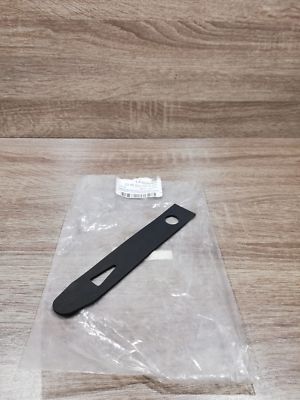 GM Clip Halter Halterung Mutter Kappe 90560404 2346223