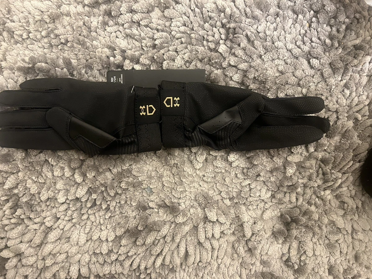 Black under sale armour batting gloves