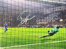 FOTO FINALE FIRMATA EDWIN VAN DER SAR MANCHESTER UNITED CHAMPIONS LEAGUE E PROVA